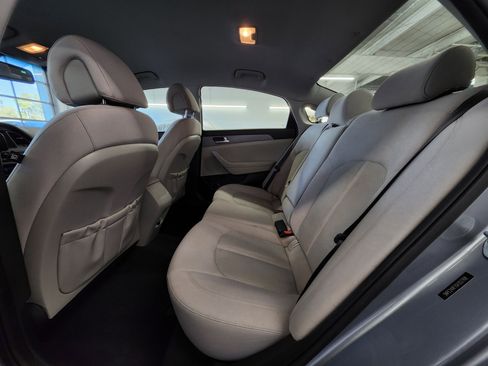 Used 2016 Hyundai Sonata SE w/ Cargo Package image 21