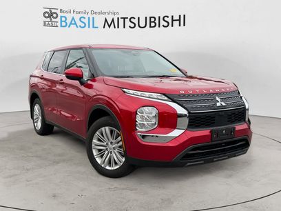 Used 2024 Mitsubishi Outlander ES