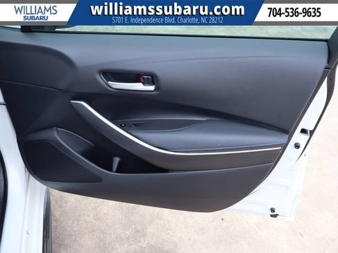 Used 2021 Toyota Corolla SE w/ SE Premium Package FWD image 37
