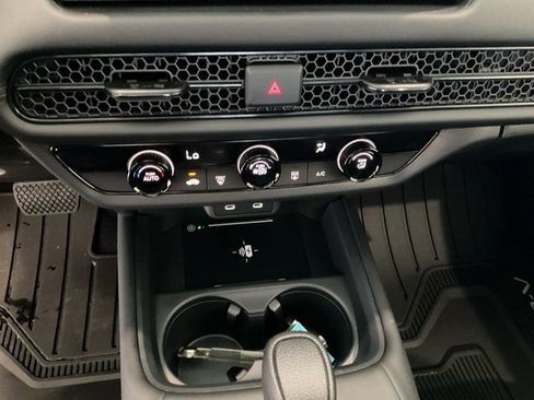 New 2026 Honda HR-V LX image 15