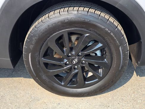 Used 2018 Hyundai Tucson SE w/ Cargo Package AWD/4WD image 9