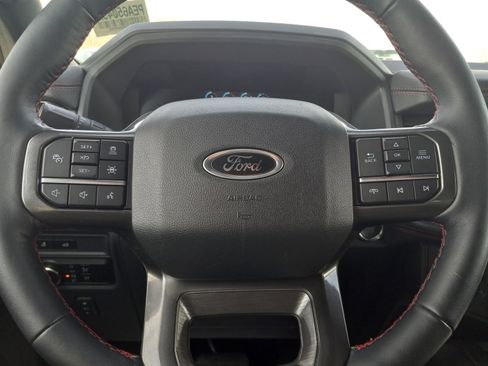 Used 2023 Ford Expedition Limited image 21