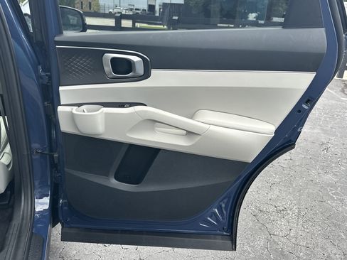 Used 2025 Kia Sorento S w/ Panoramic Sunroof Package FWD image 17