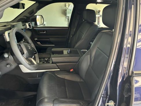 Used 2024 Toyota Sequoia Platinum AWD/4WD image 6