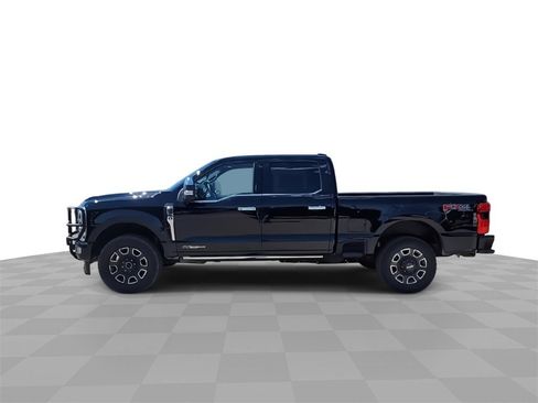 Used 2024 Ford F250 Platinum w/ FX4 Off-Road Package image 5