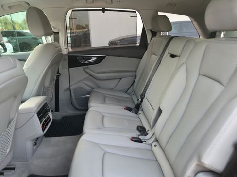 Used 2021 Audi Q7 3.0T Prestige w/ Prestige Package AWD/4WD image 20