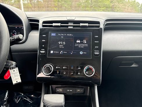 Used 2023 Hyundai Tucson SE image 10