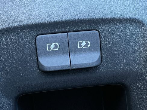 New 2025 Nissan Versa S image 17