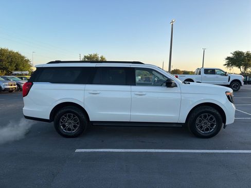 Used 2025 Ford Expedition Max Active image 2