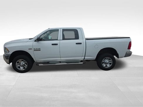 Used 2016 RAM 2500 Tradesman w/ Chrome Appearance Group AWD/4WD image 10