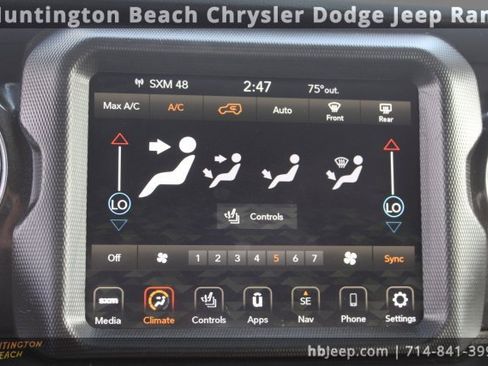Used 2021 Jeep Wrangler Unlimited Sahara image 22
