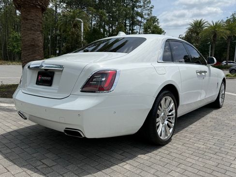 Used 2022 Rolls-Royce Ghost image 12
