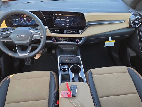 New 2026 Chevrolet Equinox ACTIV w/ Safety and Technology Package image 14