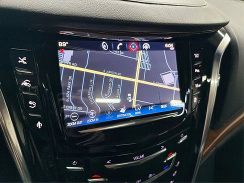 Used 2015 Cadillac Escalade Premium image 24