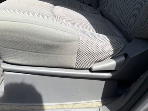 Used 2015 Nissan Frontier S RWD image 9
