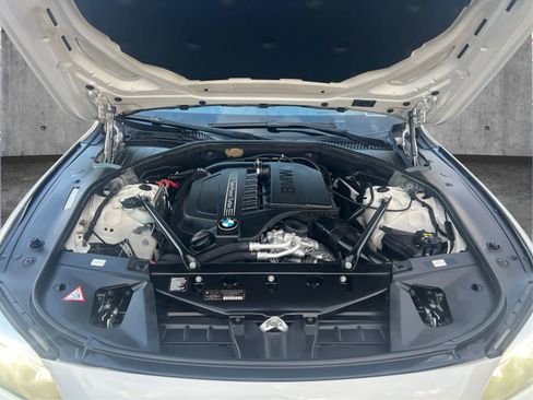 Used 2014 BMW 740Li image 11