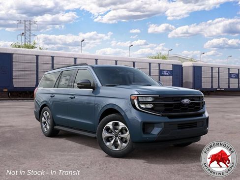 New 2027 Ford Expedition Active RWD image 4