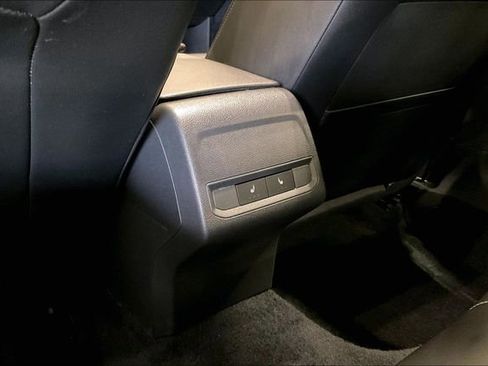 Used 2019 Volkswagen Jetta SE FWD image 33