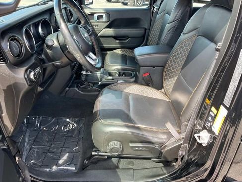 Certified 2022 Jeep Wrangler Unlimited Sahara image 13