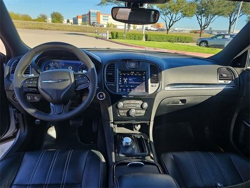 Used 2023 Chrysler 300 S image 20