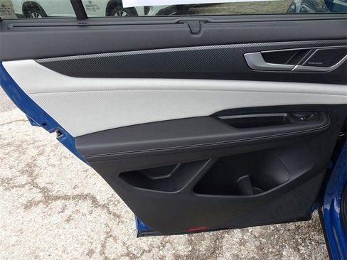 New 2025 Volkswagen Atlas Cross Sport SEL Premium R-Line image 17