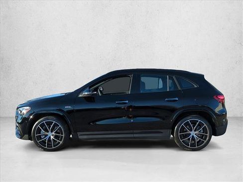 New 2026 Mercedes-Benz GLA 35 AMG 4MATIC image 5