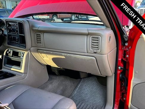 Used 2006 Chevrolet Silverado 2500 W/T w/ Skid Plate Package AWD/4WD image 25
