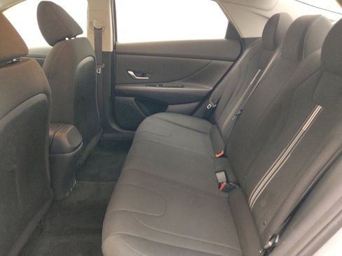 Used 2021 Hyundai Elantra SEL w/ Convenience Package FWD image 18