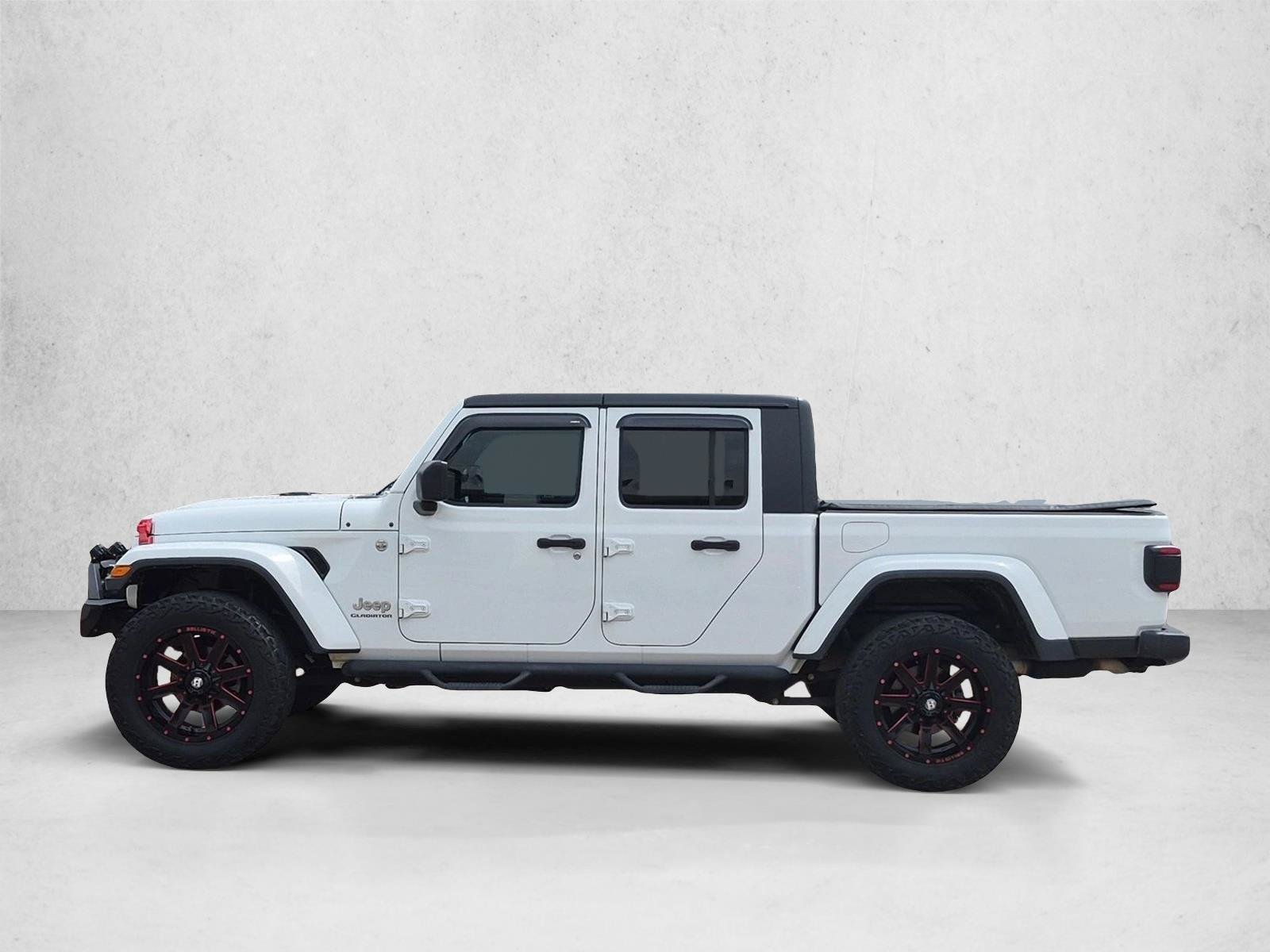 Used 2020 Jeep Gladiator Overland AWD/4WD image 8