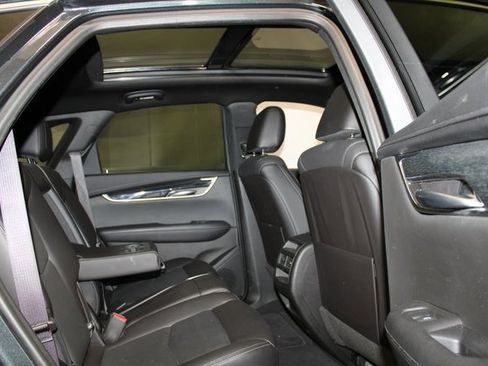 Certified 2022 Cadillac XT5 Premium Luxury image 12