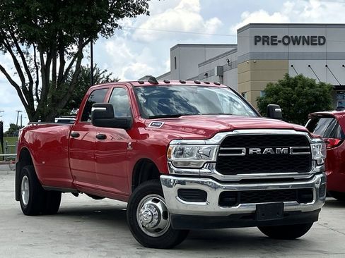 Used 2024 RAM 3500 Tradesman w/ Chrome Appearance Group AWD/4WD image 2