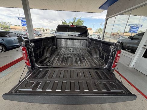 Used 2022 RAM 1500 Laramie AWD/4WD image 19
