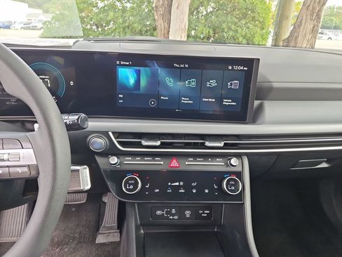 Used 2024 Hyundai Sonata SEL FWD image 16