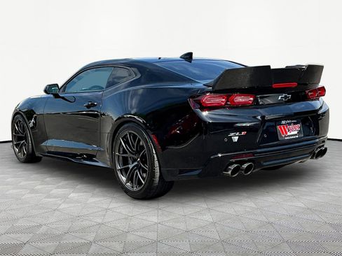 Used 2017 Chevrolet Camaro ZL1 RWD image 4