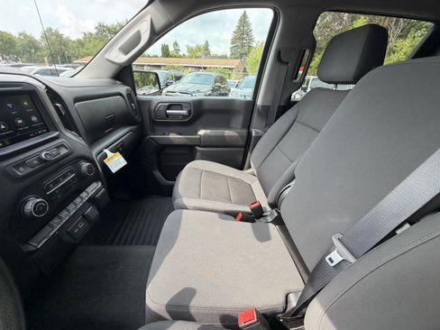 Used 2021 Chevrolet Silverado 1500 Custom AWD/4WD image 23