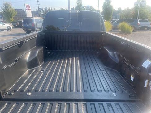 Certified 2020 Toyota Tacoma TRD Off-Road w/ TRD Premium Off Road Package image 11