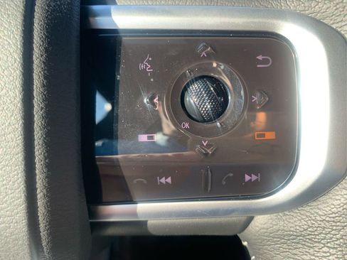 New 2025 Nissan Armada SL w/ Captain's Chari Seat Package image 28