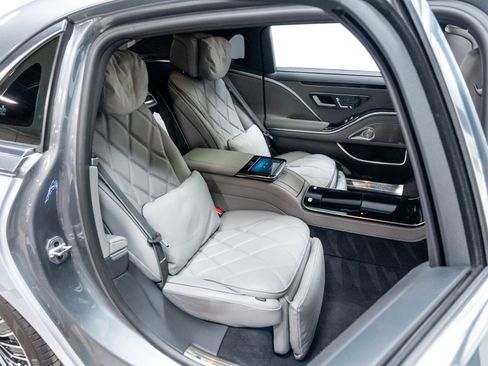 Used 2024 Mercedes-Benz Maybach S 680 4MATIC image 27