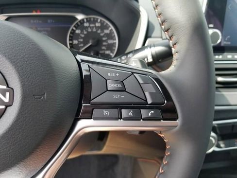 New 2025 Nissan Altima 2.5 SR image 15