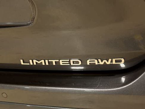 Used 2023 Toyota Highlander Limited AWD/4WD image 29