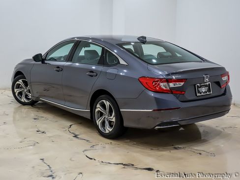 Used 2019 Honda Accord EX image 10
