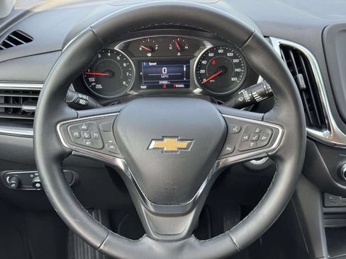 Used 2024 Chevrolet Equinox LT FWD image 11