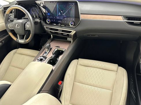 Used 2024 Lexus RX 350 w/ Convenience Package AWD/4WD image 39