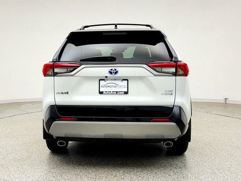 Used 2023 Toyota RAV4 XSE AWD/4WD image 6
