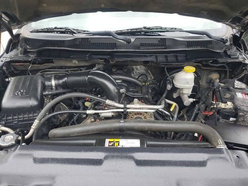 Used 2020 RAM 1500 Classic SLT RWD image 12