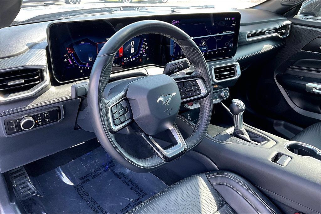 Used 2025 Ford Mustang GT Premium RWD image 18