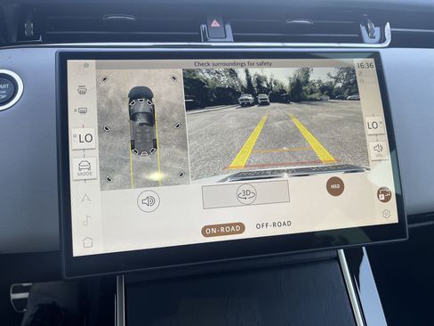 New 2026 Land Rover Range Rover Evoque Dynamic SE image 21