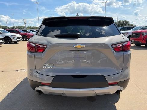 Used 2021 Chevrolet Blazer LT FWD image 4