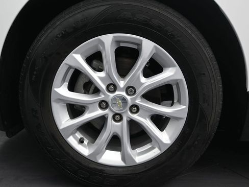 Used 2020 Chevrolet Equinox LS FWD image 10