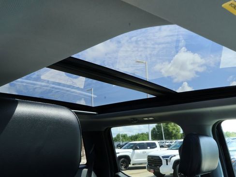 Used 2023 Ford F150 Lariat w/ Trailer Tow Package image 12